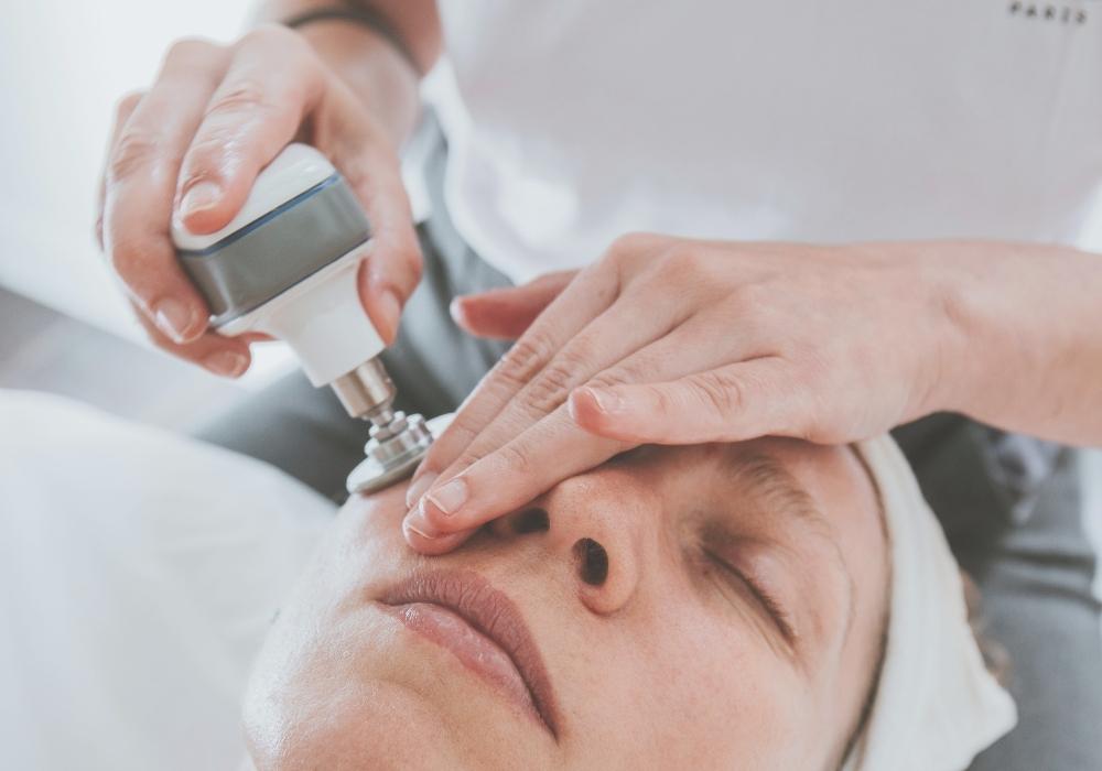 Tratamiento facial para mejorar manchas, textura o firmeza en Shibumi Valladolid